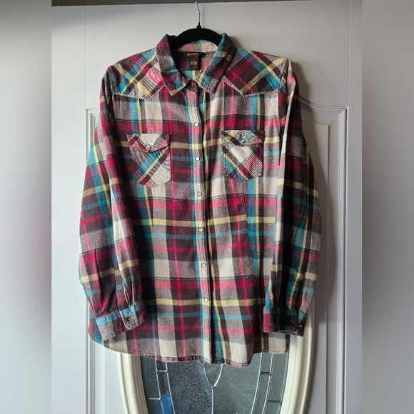 Bit & Bridle Womens Western Red and Green Plaid Shirt- XLarge - Picture 1 of 7